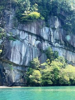 岩場1 岩場1 岩,石,水辺の写真素材