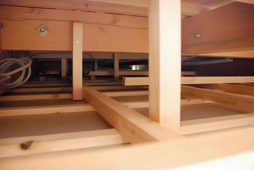 天井裏 屋根裏 天井裏 屋根裏 木造住宅,住居,軸組みの写真素材