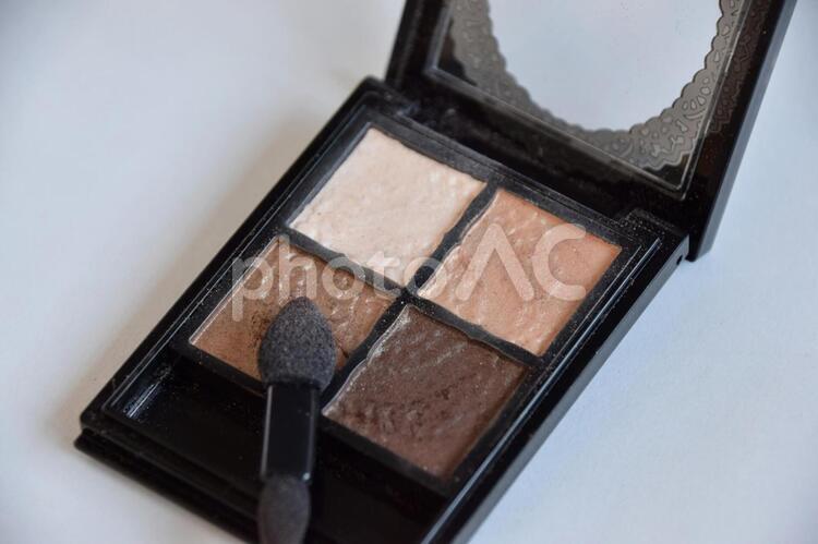 アイシャドウの中間色 beautiful,cute,eyeshadowの写真素材