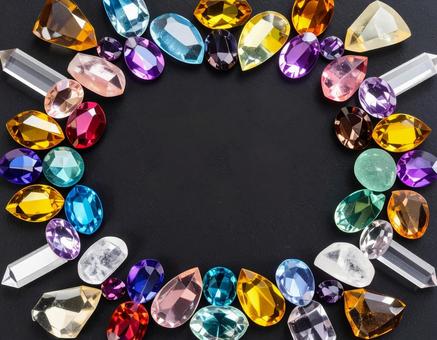 宝石に囲まれたカラフルなテキストスペース 宝石に囲まれたカラフルなテキストスペースの写真