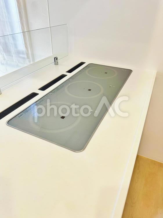 IHクッキングヒーター　IH調理器　台所 ihクッキングヒーター,ih調理器,台所の写真素材