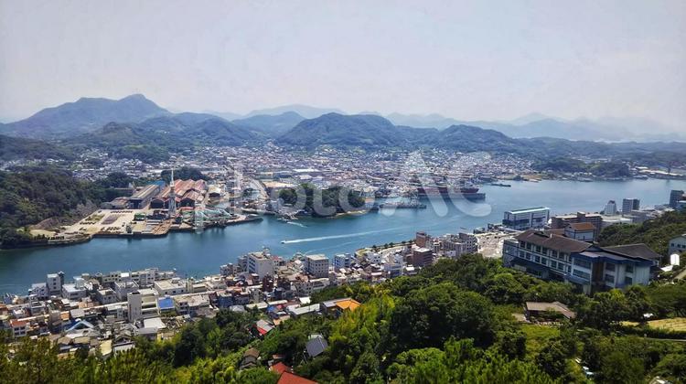海の見える坂の町 海,船,町の写真素材