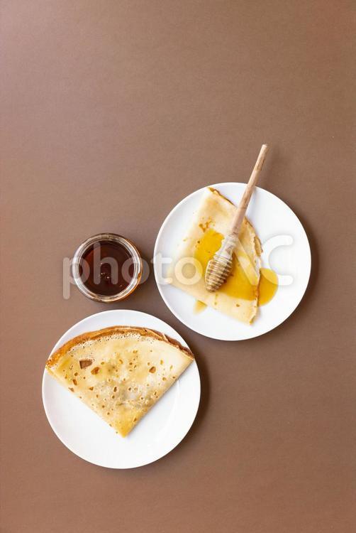 クレープと蜂蜜 蜂蜜,天然素材,保湿の写真素材