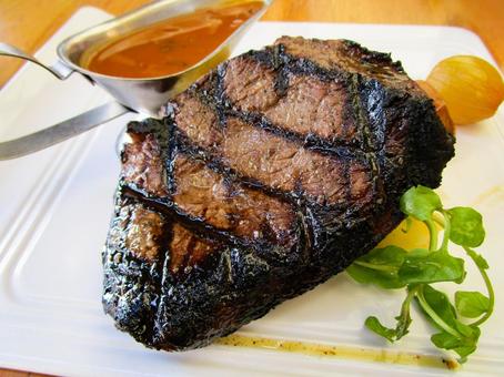 ジューシーなグリルステーキ ジューシーなグリルステーキ ステーキ,牛肉,肉の写真素材