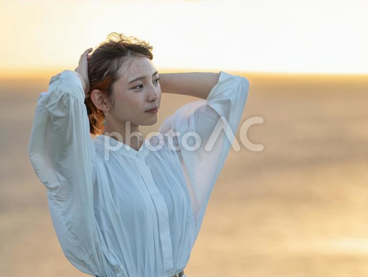 自分を見つめ直して 自然,風景,女性の写真素材