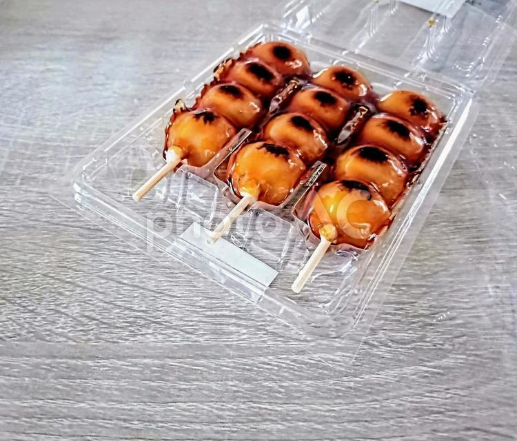 パックに入ったみたらし団子　和菓子 お菓子,和菓子,みたらし団子の写真素材