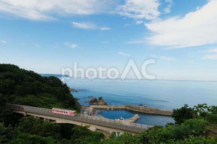 青空と海と鉄道 岩手,三陸,鉄道の写真素材