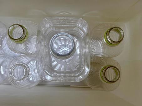 上から見たペットボトル 上から見たペットボトル 飲み口,ペットボトル,プラスチックの写真素材