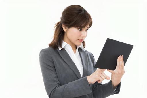 ビジネスウーマン タブレット ビジネスウーマン タブレット タブレット,ビジネスウーマン,調べるの写真素材