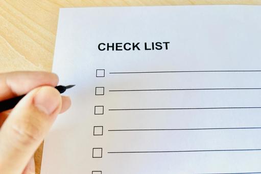 チェックリストにチェックを入れる チェックリストにチェックを入れる チェックリスト,やること,予定の写真素材