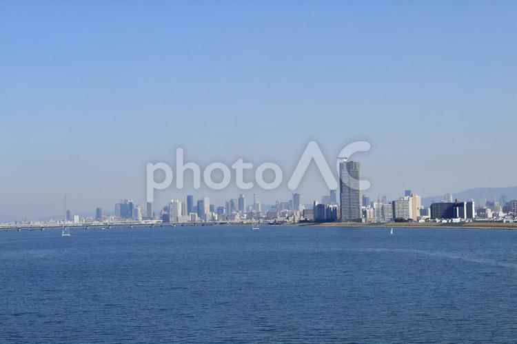 湾岸線より大阪市内を望む-1 大阪市内,梅田方面の写真素材