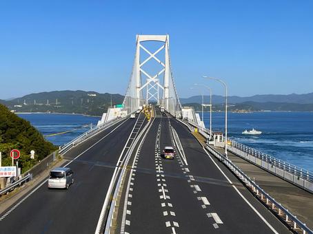 高速道路 高速道路,明石海峡大橋,海の写真素材