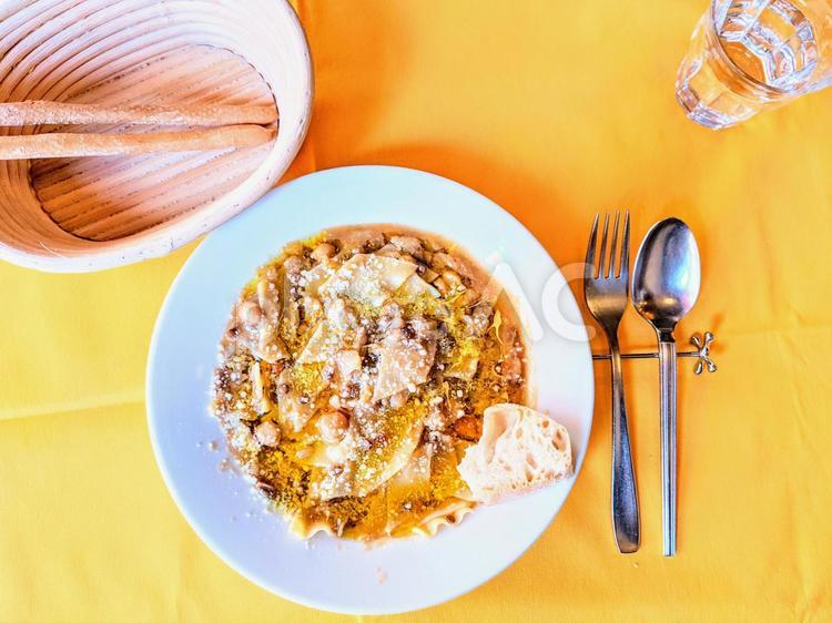 イタリアンのマンマが作る家庭料理 イタリア,パスタ,野菜の写真素材