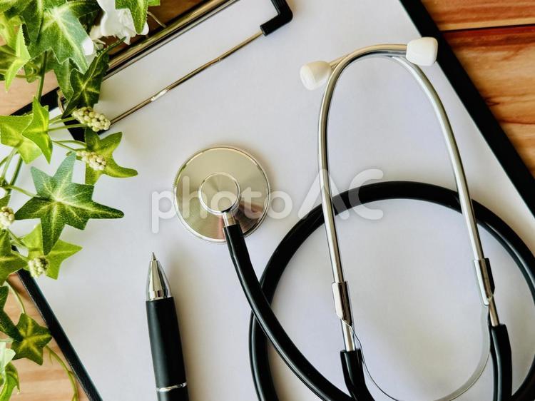 聴診器とペンとクリップボード 問診,聴診器,クリップボードの写真素材