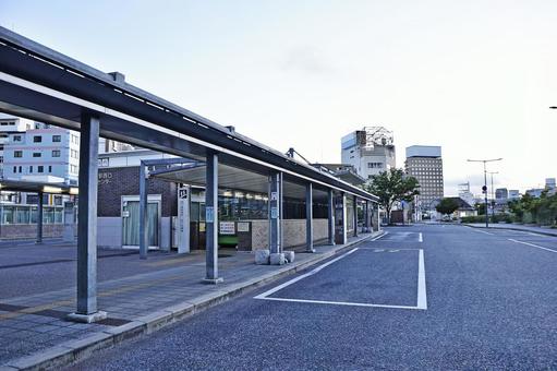 岡山駅 駅前 バスのりば 岡山駅 駅前 バスのりばの写真