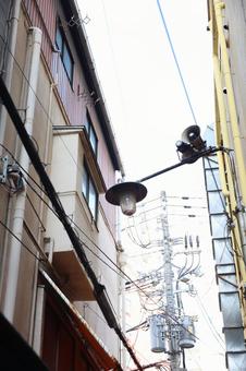 昭和の名残がある電球 街灯,電球,鶴橋の写真素材