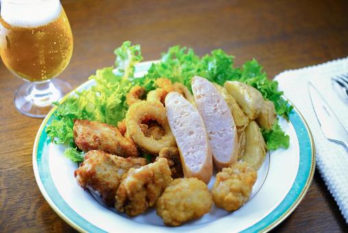 ビールとオードブル ビールとオードブル 食事,食卓,食べ物の写真素材