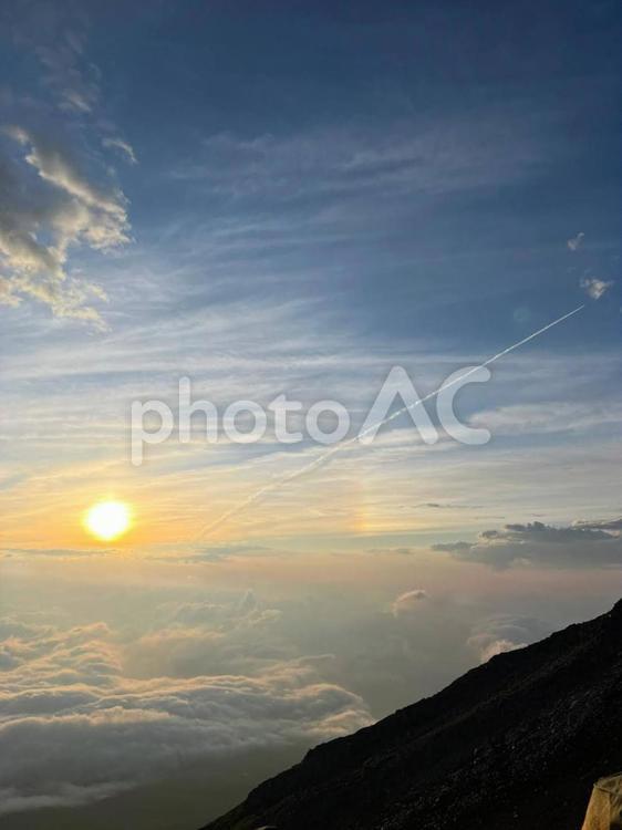 雲海と日の出の予感 雲海,日の出,朝焼けの写真素材