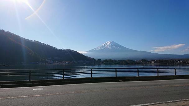 冬の富士山の写真