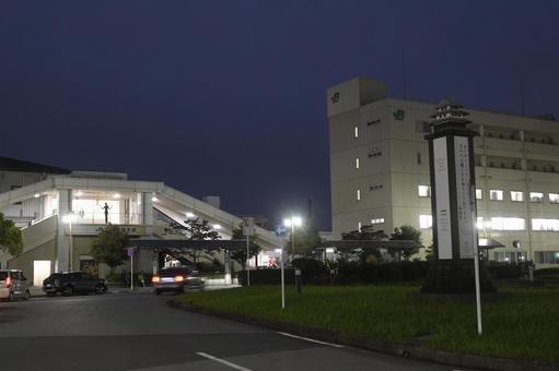 佐倉駅夜.北口.ロータリー 佐倉駅夜.北口.ロータリー 佐倉駅,jr佐倉駅,駅の写真素材