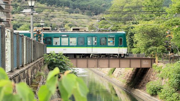 琵琶湖第１疏水　京阪電車線路橋 琵琶湖疏水,京阪電車,線路橋の写真素材