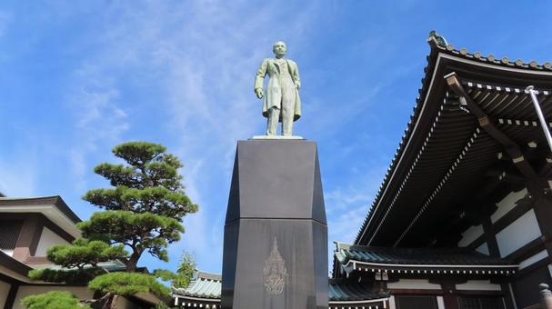 日泰寺　本堂　ラーマ5世の銅像 日泰寺,覚王山,日本の写真素材