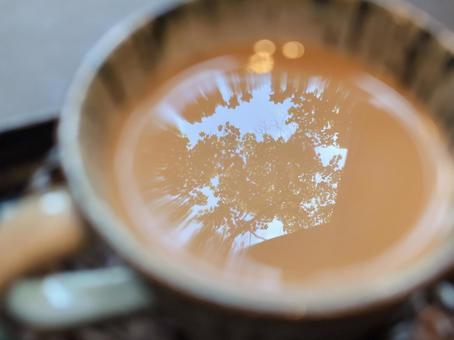 ミルクを入れても ミルクを入れても コーヒー,珈琲,休憩中の写真素材