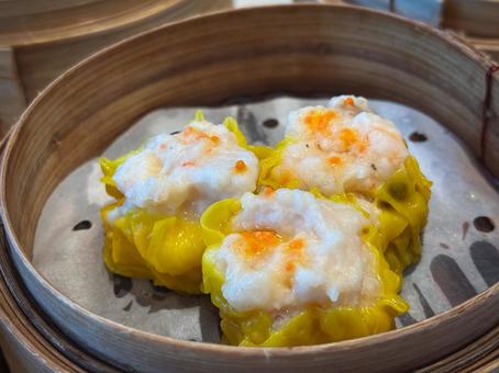 竹せいろに並んだジューシーな海老焼売 焼売,点心,飲茶の写真素材