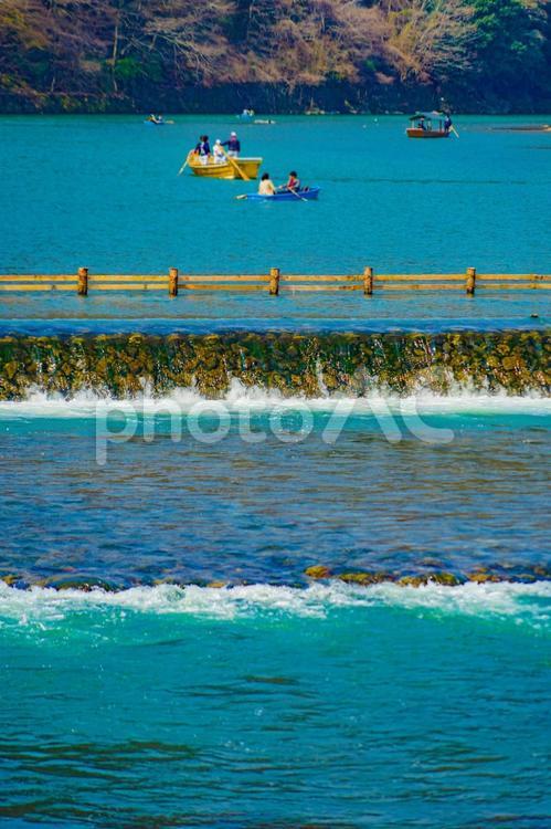 川での伝統的な舟遊び 川,舟,船頭の写真素材