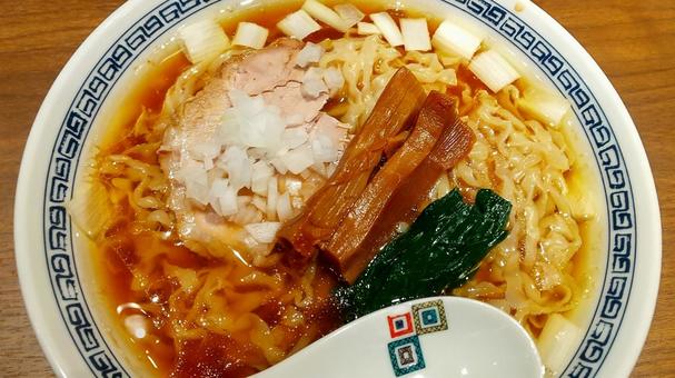 醤油ラーメン 醤油ラーメン,拉麺,麺類の写真素材
