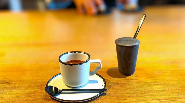 食後のコーヒーブレイク 食後のコーヒーブレイク コーヒー,食後,カフェの写真素材