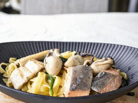 Photo, conger eel pasta, oyster pasta, seafood pasta, 