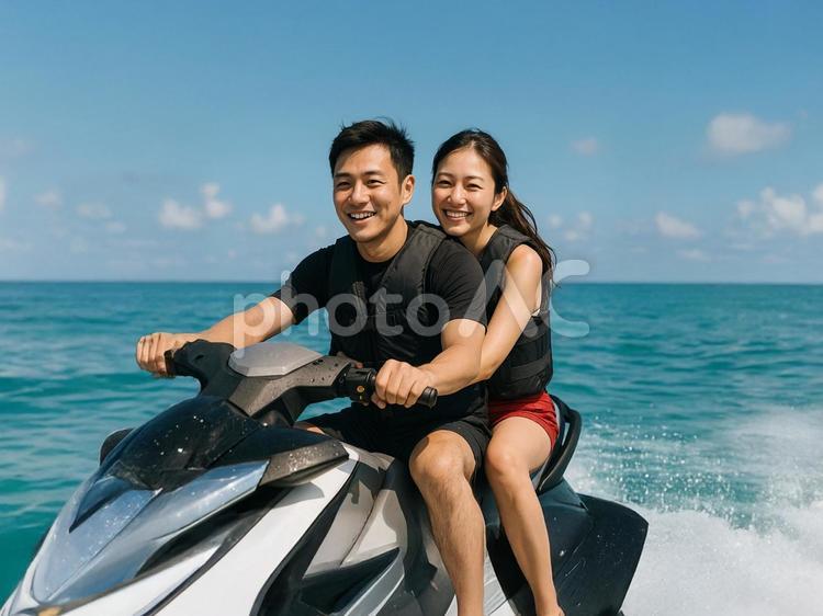 水上バイクのカップル 水上バイク,ジェットスキー,マリンスポーツの写真素材