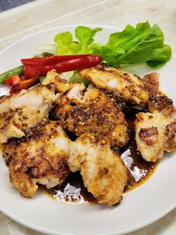 ハニーマスタードチキン（横から） チキン,ハニーマスタードチキン,鶏肉の写真素材