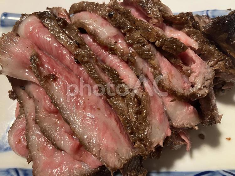 生肉ローストビーフ風 生肉,ローストビーフ風,おかずの写真素材
