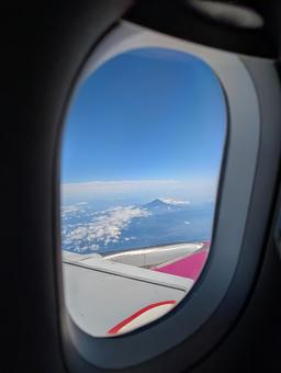 上空からの眺め 富士山,上空,雲の上の写真素材