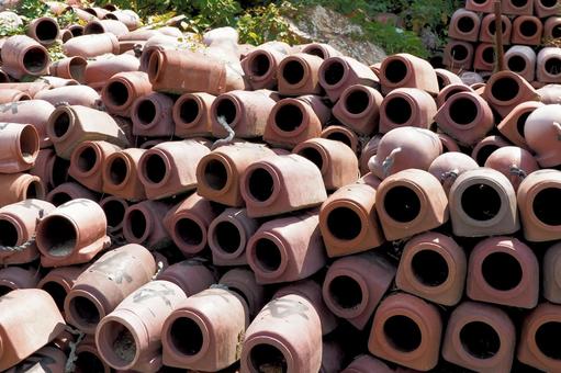 タコ壺の山 たこつぼ,壺,焼き物の写真素材