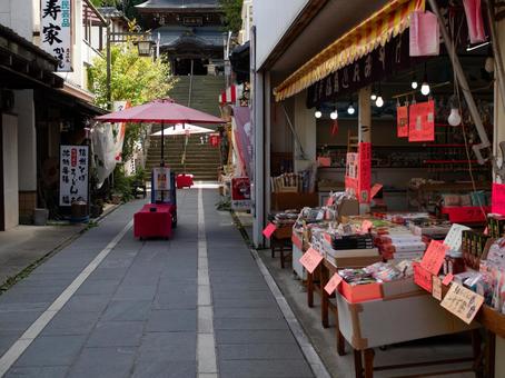 別所温泉の町並み 温泉街,別所温泉,町並みの写真素材