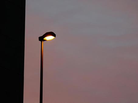 夕暮れ_街灯 夕暮れ,街灯,ノスタルジックの写真素材