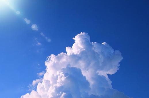 空画像・背景素材/夏の空雲・入道雲・陽光 空画像・背景素材/夏の空雲・入道雲・陽光 空,雲,夏の写真素材