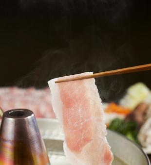 豚しゃぶ リフトアップ 豚しゃぶ リフトアップの写真