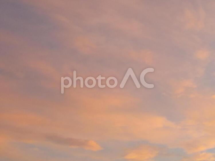 夕暮れの空 空,雲,天の写真素材
