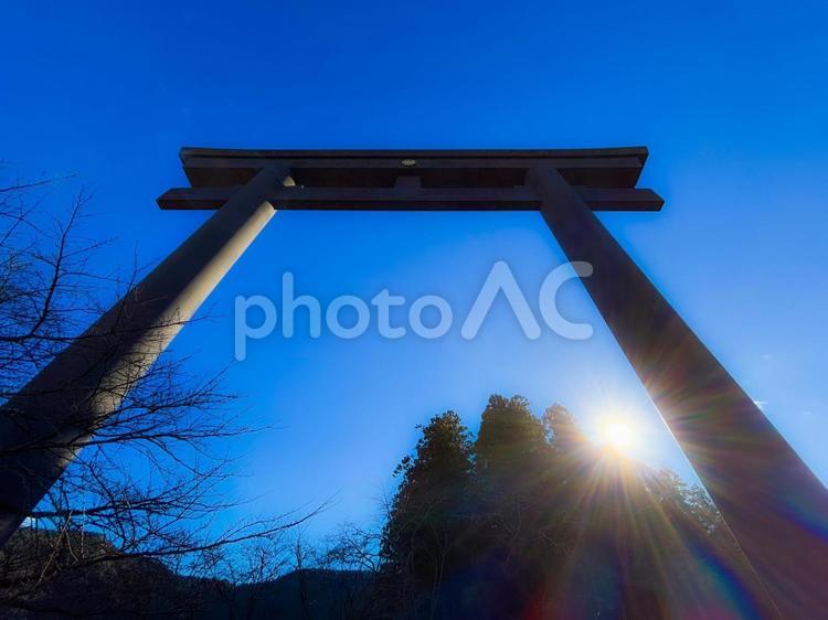 熊野本宮大社旧社地　大鳥居03 大鳥居,大斎原,熊野本宮大社の写真素材