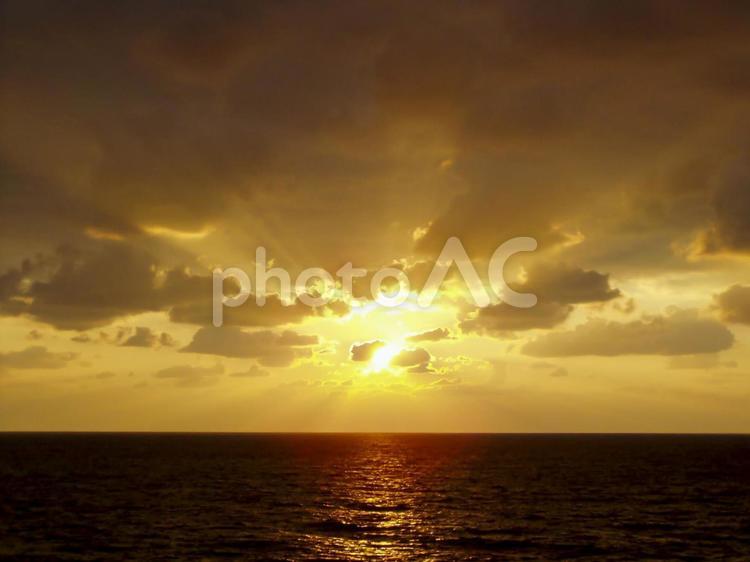 北海道　日本海の夕焼け 夕焼け,夕やけ,北海道の写真素材