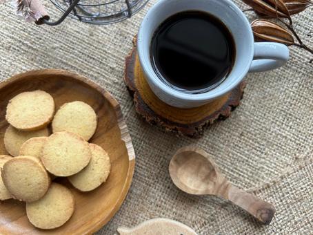 コーヒーとクッキー コーヒーとクッキーの写真