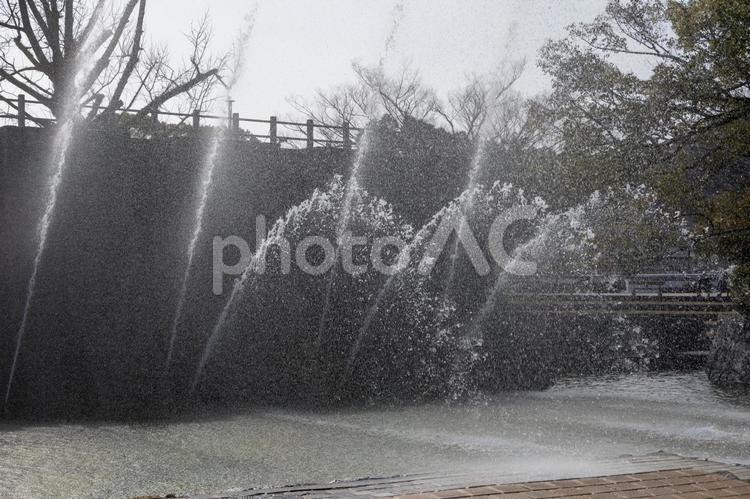 岩国錦帯橋の吉香公園のたくさんの噴水 錦帯橋,三大奇矯,吉香公園の写真素材