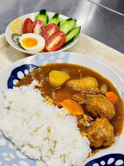 ミートボール入りカレーライス ミートボール入りカレーライス カレー,ミートボール,ジャガイモの写真素材