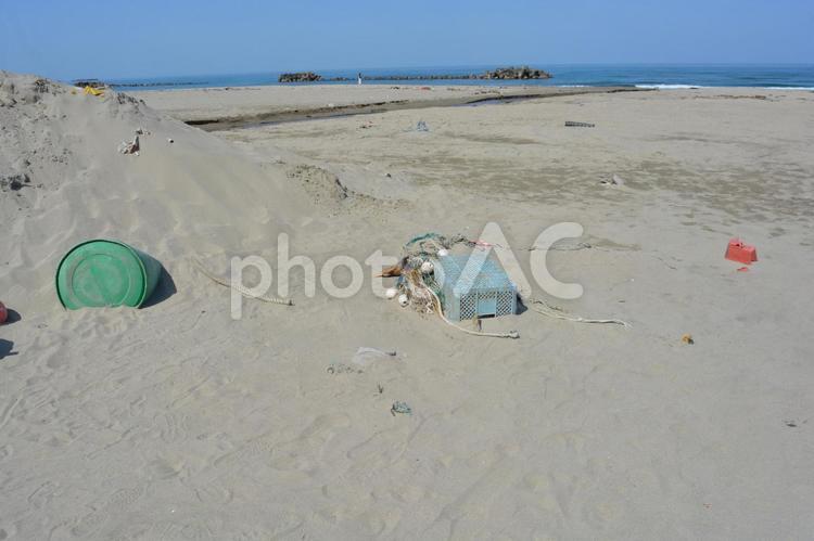 海岸の漂着物 環境問題 ゴミ問題 海岸の漂着物,ゴミ,ゴミ問題の写真素材