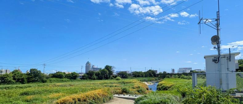 蒼社川-43 蒼社川-43 蒼社川,今治市,青空の写真素材