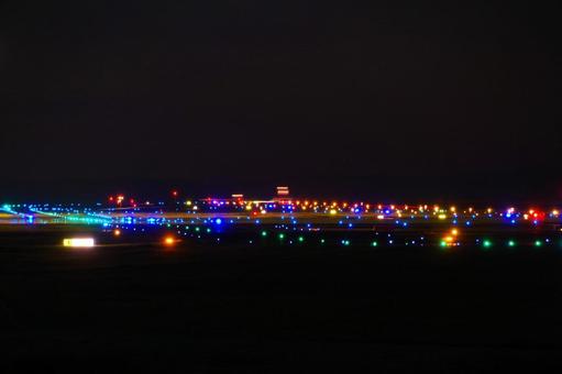 夜の空港 夜の空港の写真